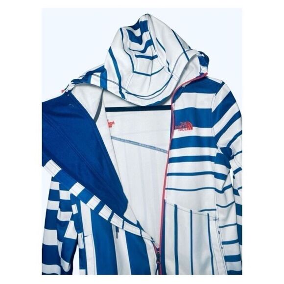 The North Face Thatch Jacket - Picture 4 of 8